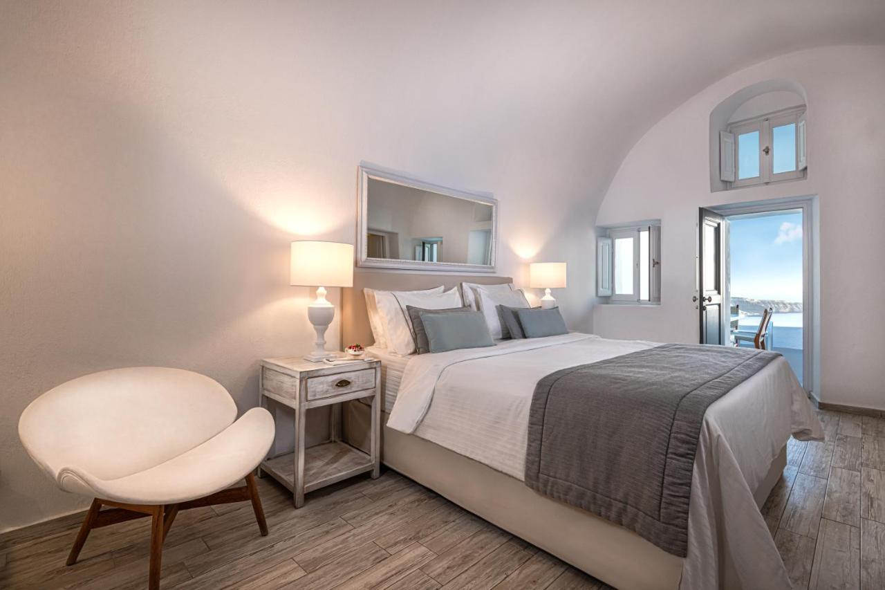 אימרוביגלי Aqua Mare Luxury Suites מראה חיצוני תמונה