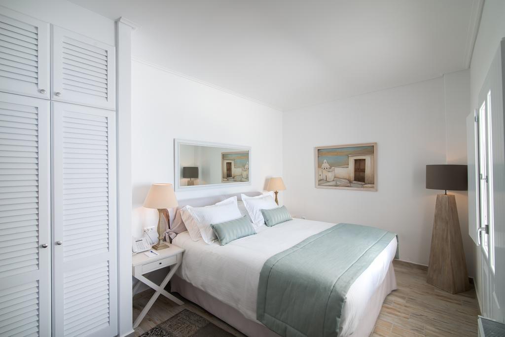 אימרוביגלי Aqua Mare Luxury Suites מראה חיצוני תמונה